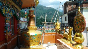 Dharamsala, villaggio di McLeod. Veduta dal tempio di Buddha.