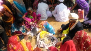 Varanasi, pranzo nuziale sul Gange.