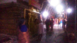 Tamil Nadu, Suchindram. Pellegrinaggi al Thanumalayan Temple.