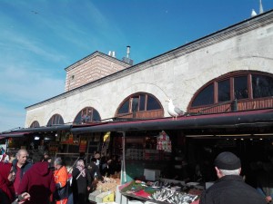 mercato piazza Eminonu